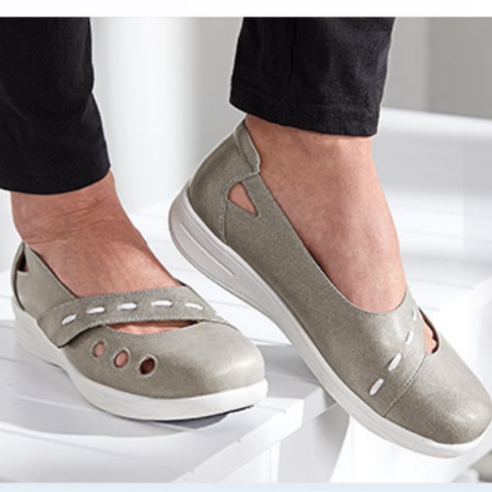 Dr. Leonard's Mary Jane Slip on Diabetic Shoes Gray Women's Size 7